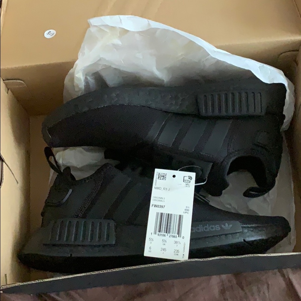 Adidas nmd size 6 boys